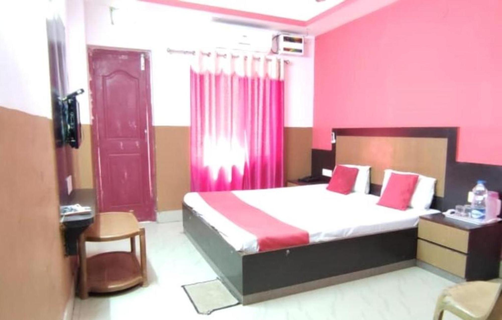 Hotel Samrat Palace Near Puri Sea Beach Best Choice Of Travellers By Morservices Exterior foto