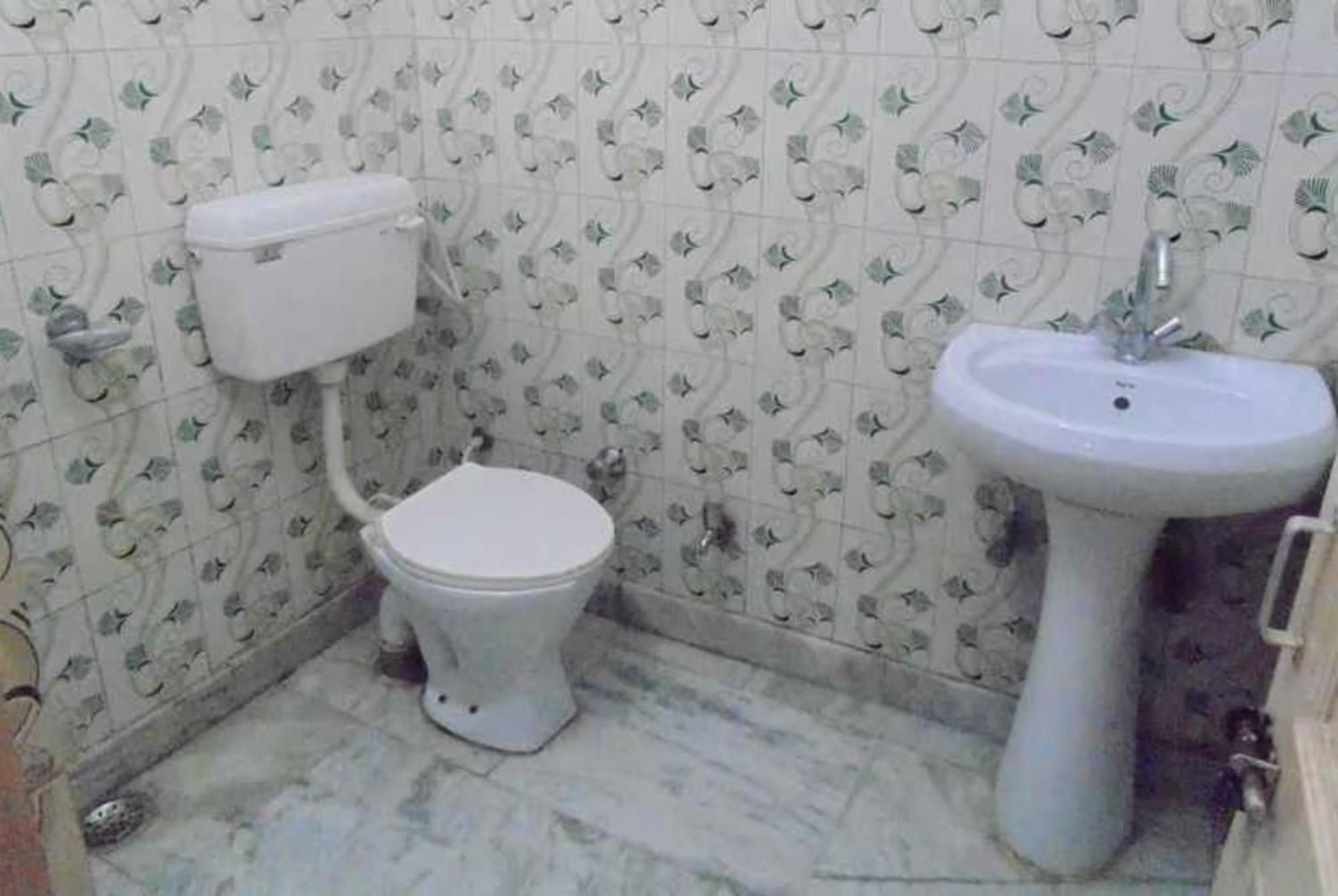 Hotel Samrat Palace Near Puri Sea Beach Best Choice Of Travellers By Morservices Exterior foto